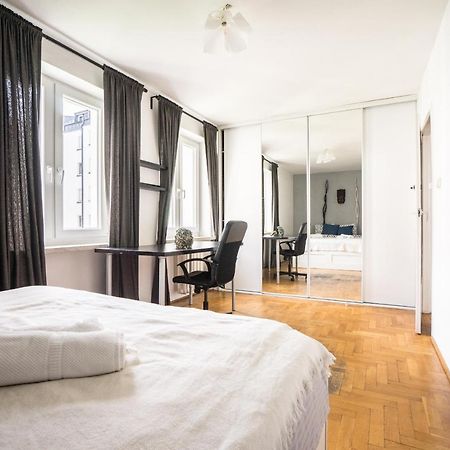 Oomph Warsaw Central 3-Bedroom Flat Eksteriør bilde
